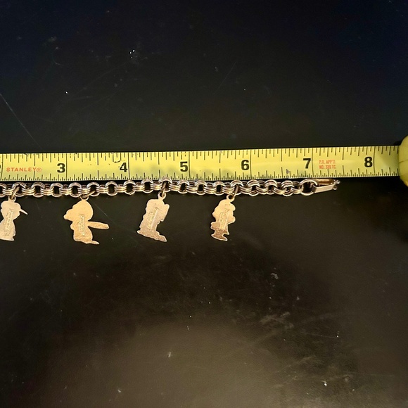Vintage Peanuts Charm Bracelet including 5 character charms-Great Gift Idea! - Picture 5 of 11